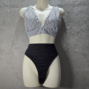 Yonique Swimsuit‎ Bikini Set Size XL White Black Striped Triangle Cheeky